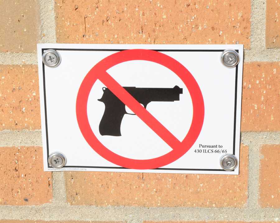 UIS  implements Illinois new statewide concealed carry law.