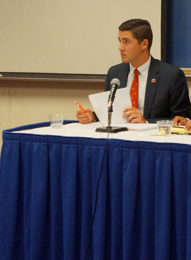 Chiappano with the College Republicans at the UIS debate.