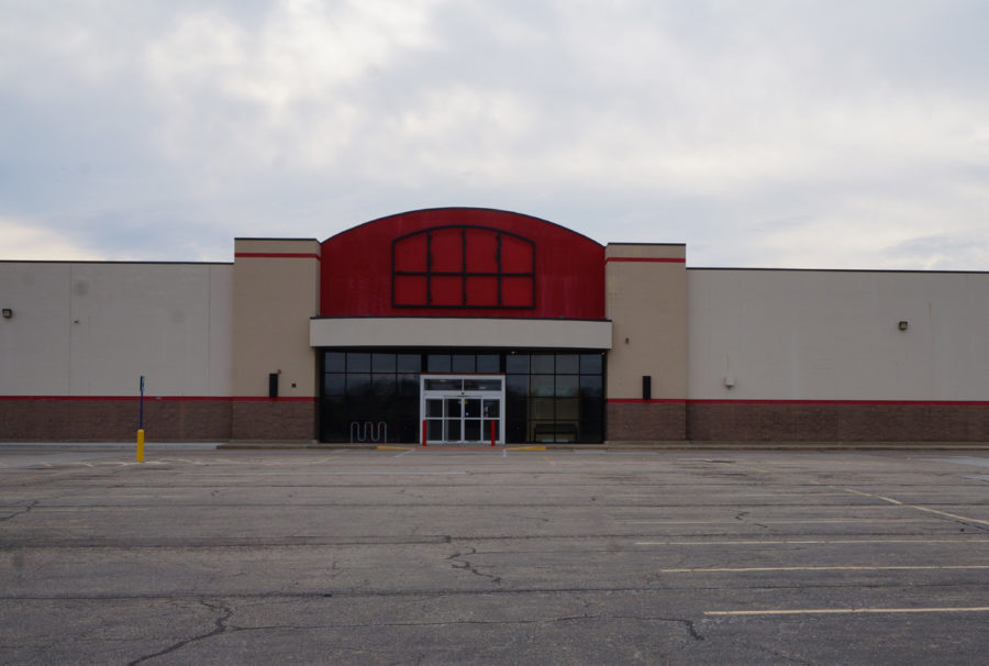 Vacant Sports Authority building in Springfield
