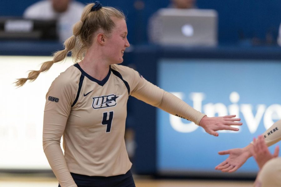 University of Illinois Springfield Prairie Stars Volleyball Bounce Back With Win Over William Jewell