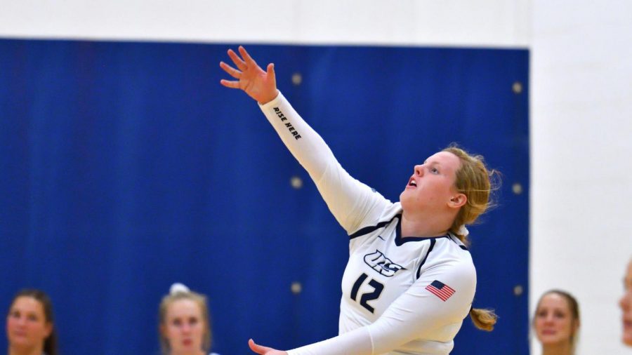 University of Illinois Sprinfield Prairie Stars Volleyball Sweeps Maryville To Move To 5-1 In GLVC