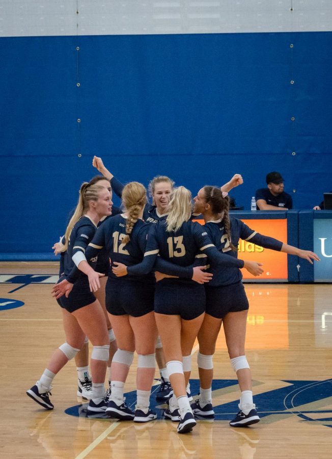 UIS Volleyball Puts Together Dominant Performance In Victory Over Truman