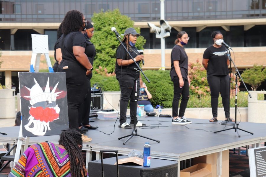 Image of Voices in Praise group at the UIS Prairie Protest 
