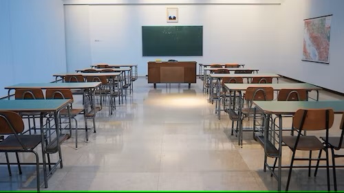 An empty classroom | Photo Credit: Ivan Aleksic/Unsplash.com