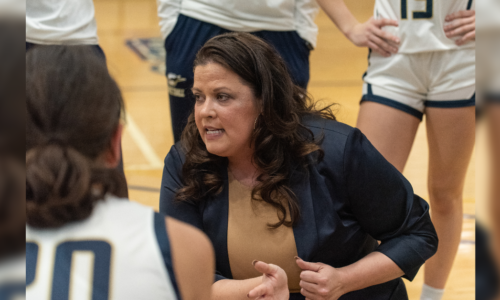 Summer Quesenberry, who is beginning her second year as UIS women’s basketball coach, talks to her players during a game against Kentucky Wesleyan University on Nov. 16, 2022. Amanda Jones/UIS