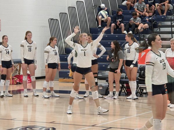 The UIS volleyball team celebrates during their 3–0 win against William Jewell College on October 10, 2025, at the TRAC.