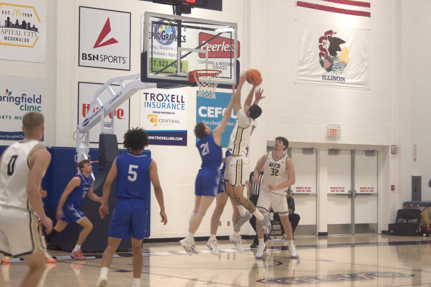 Victory and defeat as UIS basketball teams ramp up for the end of conference season
